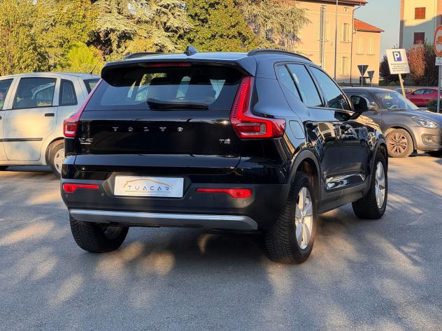 Volvo XC40 Essential T2 #50070 - Foto 4