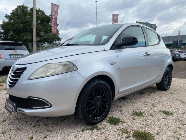 LANCIA - Ypsilon - 1.2 69 CV 5 porte GPL - UNIPRO. - NEOPATENTATI - FINANZIABILE - Foto 3