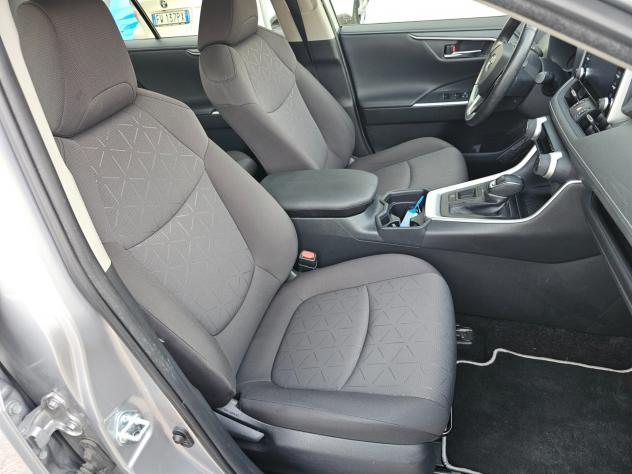 Toyota RAV 4 RAV4 2.5 HV (218CV) E-CVT 2WD Business - Foto 8