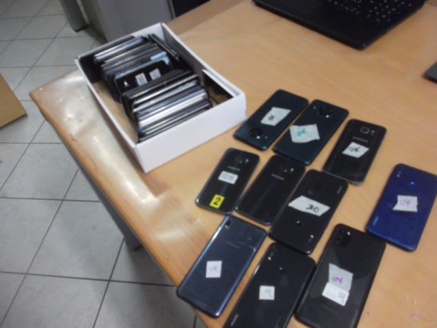STOCK TELEFONIA E TABLET FUNZIONANTI E ALTRI DA SISTEMARE 65 PEZZI ALTE INFORMAZ - Foto 10