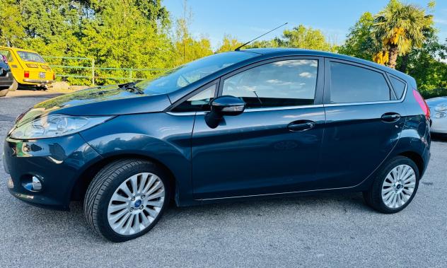Ford Fiesta 1.4 TDCi 68CV 5 porte - Foto 4