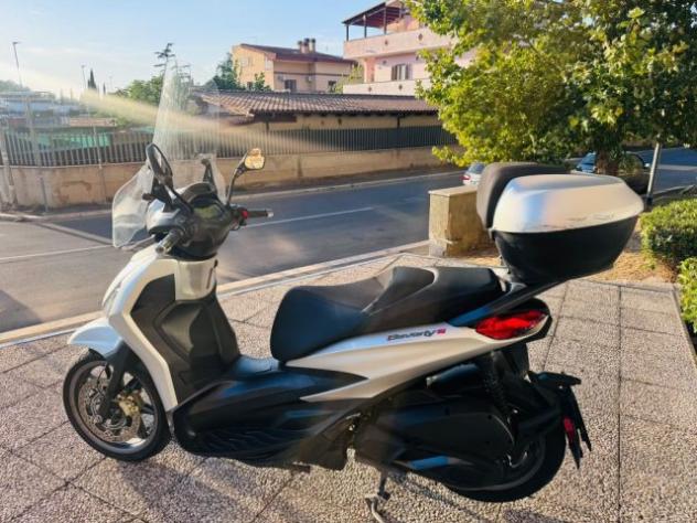 PIAGGIO Beverly 300 i.e. HPE S TUTTO INCLUSO ANCHE PASSAGGIO! MINI RATE rif. 24114003 - Foto 4