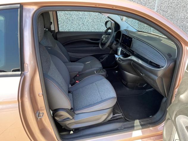 Fiat 500e Berlina 42 kWh Icon - Foto 6