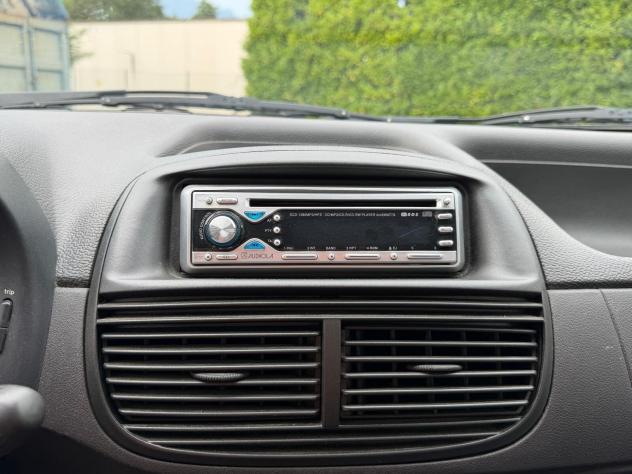 Fiat Punto 1.2 16V 5 porte Dynamic UNICO PROPRIETARIO - Foto 10