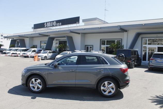 Audi Q3 35 TDI S tronic Business Advanced - Foto 5