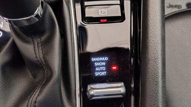 Jeep Compass 4xe 1.3 T4 PHEV 190cv Limited 4xe Auto - Foto 6