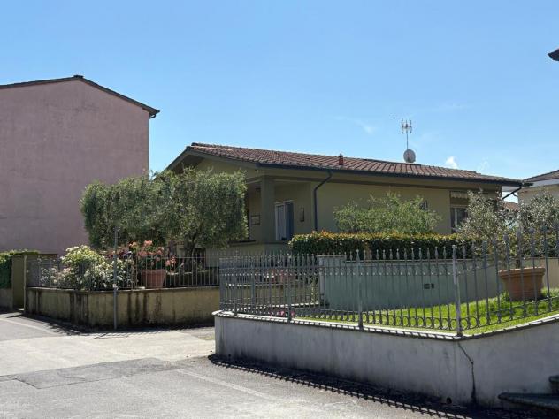 Villa in vendita a Sant'Angelo In Campo - Lucca 300 mq Rif: 1328633