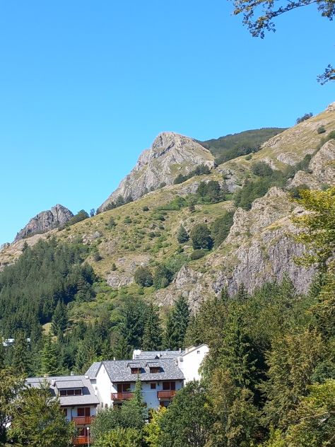 ROCCA D'AVETO CASA VACANZE DI FRONTE SEGGIOVIA