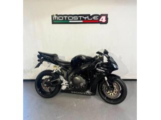 HONDA CBR 1000 RR FIREBLADE