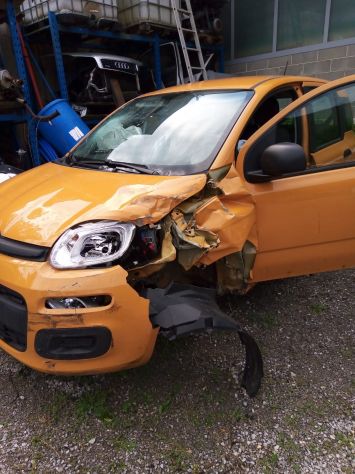 Compriamo auto incidentate