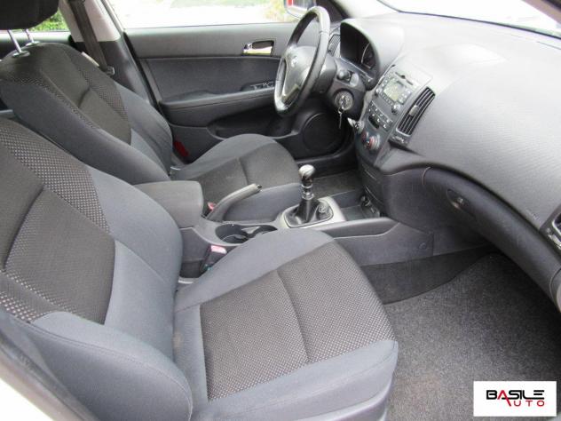 HYUNDAI - i30 Station Wagon - 1.6 CRDi 90CV 6m Comfort - Foto 7