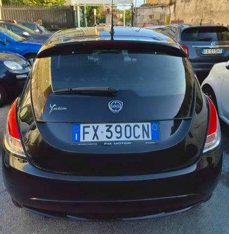 Lancia Ypsilon 1.2 69 CV 5 porte S&S Gold - Foto 4