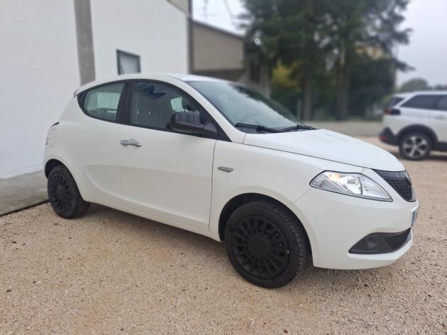 Lancia Ypsilon 1.0 FireFly 5 porte S&S Hybrid Gold - Foto 5