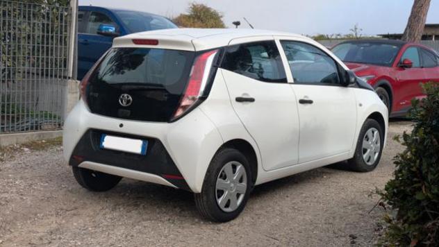TOYOTA Aygo Aygo 1.0 VVT-i 69 CV 5 porte x-play rif. 23144372 - Foto 4