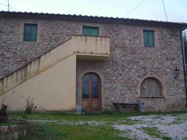 Colonica in vendita a Lustignano - Pomarance 400 mq Rif: 280197