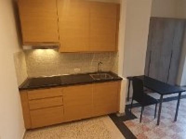 BILOCALE ARREDATO NUOVO. - Foto 9