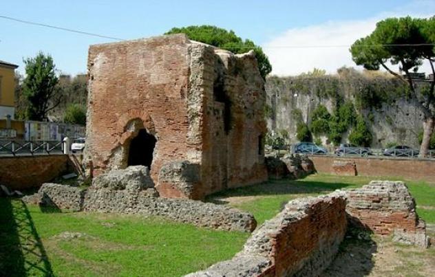 Struttura per uso commerciale in affitto a Pisa 200 mq Rif: 1412655