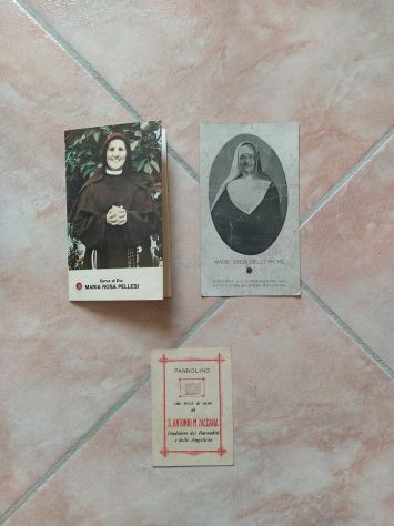 C23 - SANTINI ANTICHI CON RELIQUIA