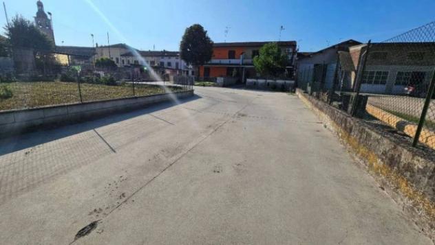 Immobile in asta di 140 m², box auto doppio in vendita a Casalmaggiore - Foto 2
