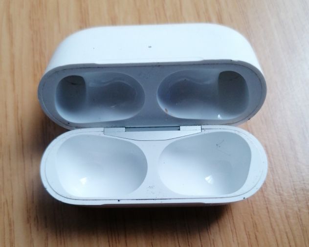 Apple Airpods 2 Pro custodia ricarica (NO cuffie) - Foto 4