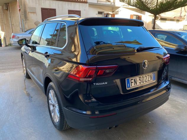 Volkswagen Tiguan 1.6 TDI SCR Urban BlueMotion Technology - Foto 4