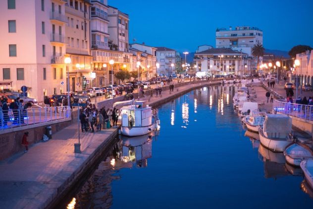 Viareggio villetta con ingresso singolo