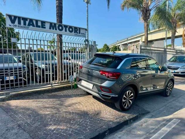 Volkswagen T-Roc 1.5 TSI ACT DSG Style 150 CV - Foto 9