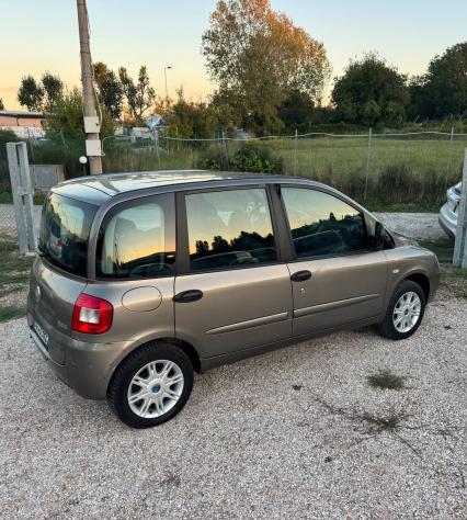 Fiat Multipla 1.6 16V Natural Power Emotion - Foto 7