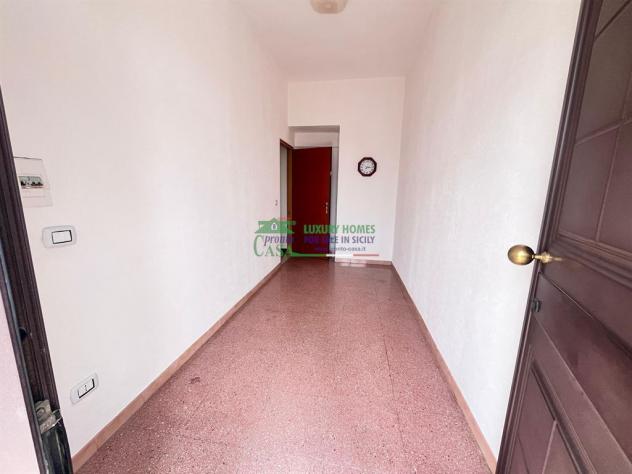 Rif:2718 - Villetta con Giardino di 550 mq e Mansarda – Ottimo Potenziale in Prima Periferia, Comiso - Foto 8