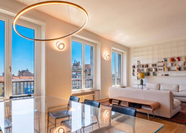 Appartamento di 220 m² con 5 locali e box auto in vendita a Milano - Foto 3