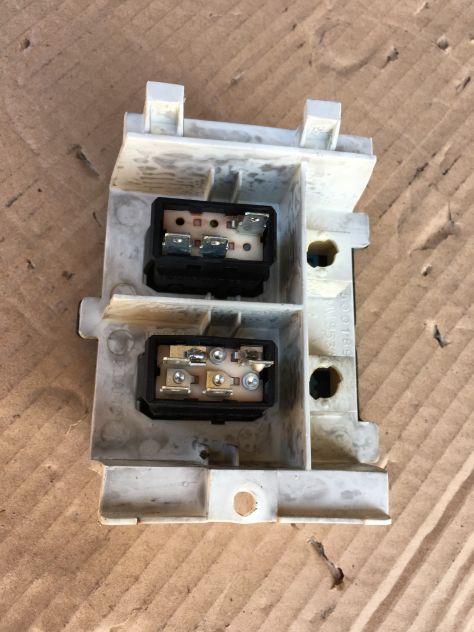 Inserto cruscotto con Interrruttore Retronebbia e Sbrinatore JEEP Cherokee XJ 96 - Foto 2