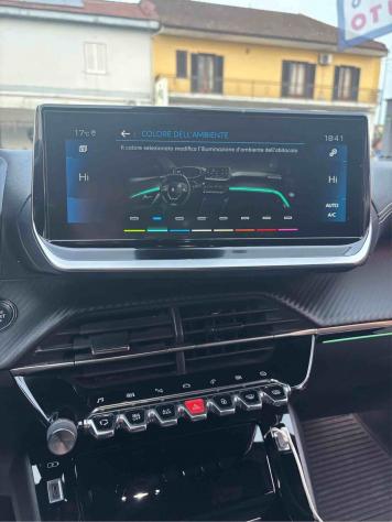 Peugeot 2008 PureTech 130 S&S EAT8 GT Pack - Foto 9