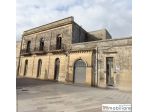 Palazzo storico a Castrignano de' Greci