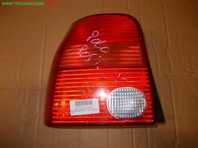 BASE FANALE POST.S. SEAT AROSA (6H) Parti elettriche Fanaleria Fanali Fanale post. sx. SEAT - AROSA - 01-06-1997 - 01-12-2005, VOLKSWAGEN - LUPO -