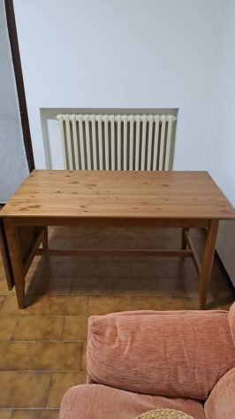 TAVOLO ROBUSTO ALLUNGABILE IN LEGNO