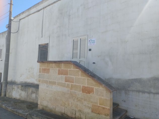 FinImmobil VENDE, in San Donato di L.(LE), Via Serra Grande 2 casa +garage