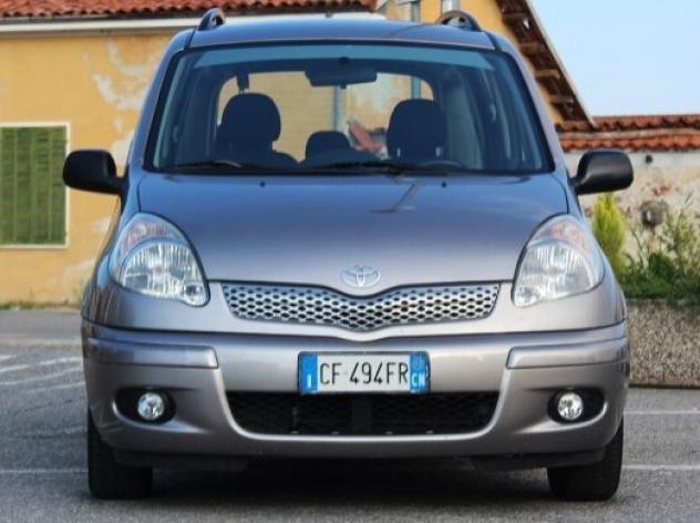 Toyota Yaris Verso 1.3i 16V cat Sol MULTISPAZIO BENZINA TUTTI I TAGLIANDI IN UFFICIALE UNICO UTILIZZATORE - Foto 5