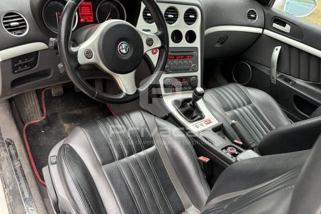 ALFA ROMEO Spider 2.4 JTDm - Foto 10