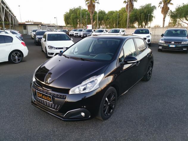 Peugeot 208 BlueHDi 75 5 porte Black Line 2 - Foto 3