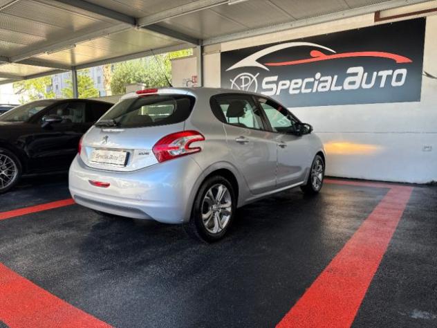 PEUGEOT 208 1.4 8V HDi 68CV 5p. Allure rif. 24146348 - Foto 10