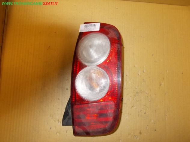 FANALE POST.D.(fino al 07/2005) NISSAN MICRA (K12E) 3p / 5p  Parti elettriche  Fanaleria  Fanali  Fanale post. sx. NISSAN - MICRA 3p / 5p - 01-01-2003