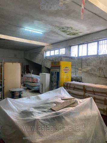 IMMOBILI-IMMOBILE COMMERCIALE-Via Plava, 74, 84091 Battipaglia SA, Italia - Foto 9