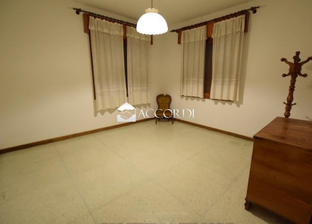 CASA INDIPENDENTE di 5 vani e di 228 mq (ASOLO) rif. BL075 - Foto 14