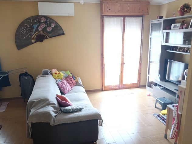 CASTEGGIO (PV) VENDITA in tranquilla zona residenziale 3 locale con box - Foto 5