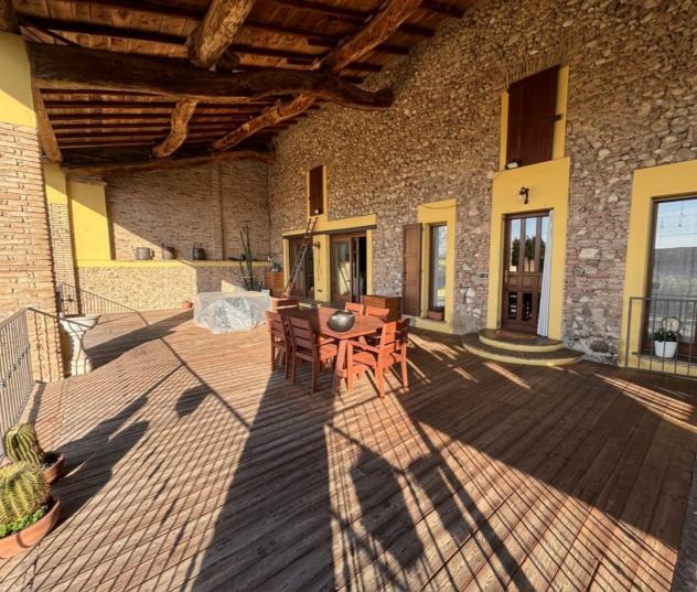 Affascinante Quadrilocale con Loggia e Potenziale per Nuove Unità Abitative - Foto 8