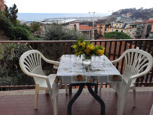 Varazze appartamento con giardino centrale Vista mare - Foto 2