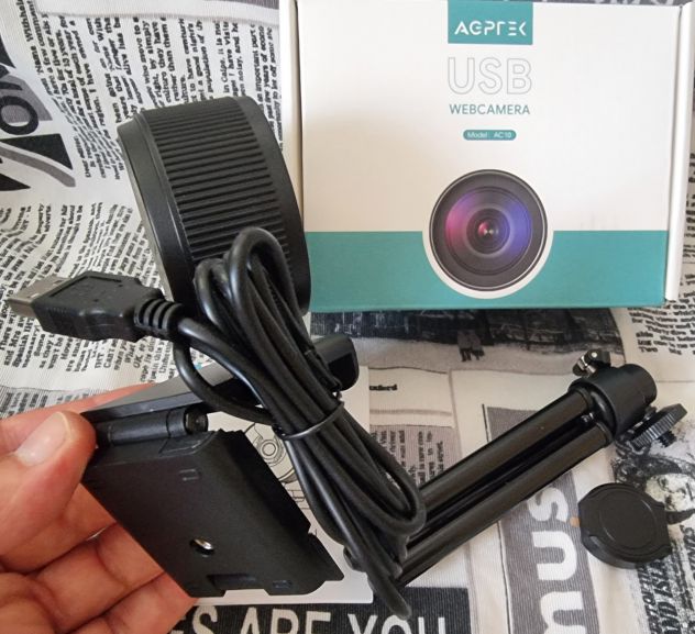 Agptek Webcam 1080P con Luce ad Anello 3 Colori, microfono, treppiede regolabile - Foto 5