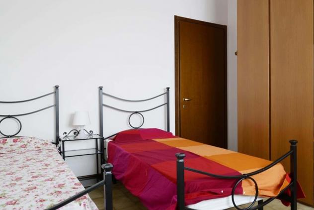 via lodovico il moro 125 shared room d4 - bed a