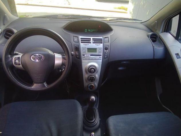 TOYOTA - Yaris - 1.4 D-4D 5p. - Foto 3