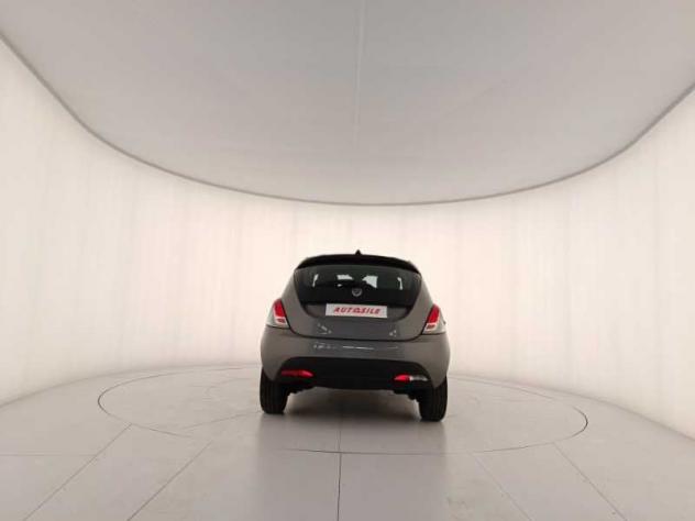 Lancia Ypsilon My24 1.0 Firefly 70 CvStart&Stop Hybrid Oro - Foto 5